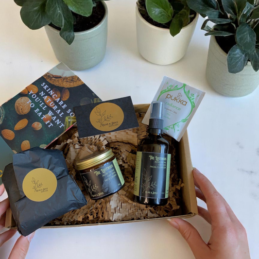 The Lustrous Subscription Box – Oily Skin Skincare + Free Gift